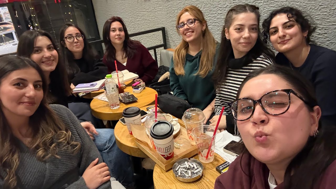 ÜNİVERSİTEDE BİR GÜN = KAOS, KAHKAHA VE DEDİKODU 😅