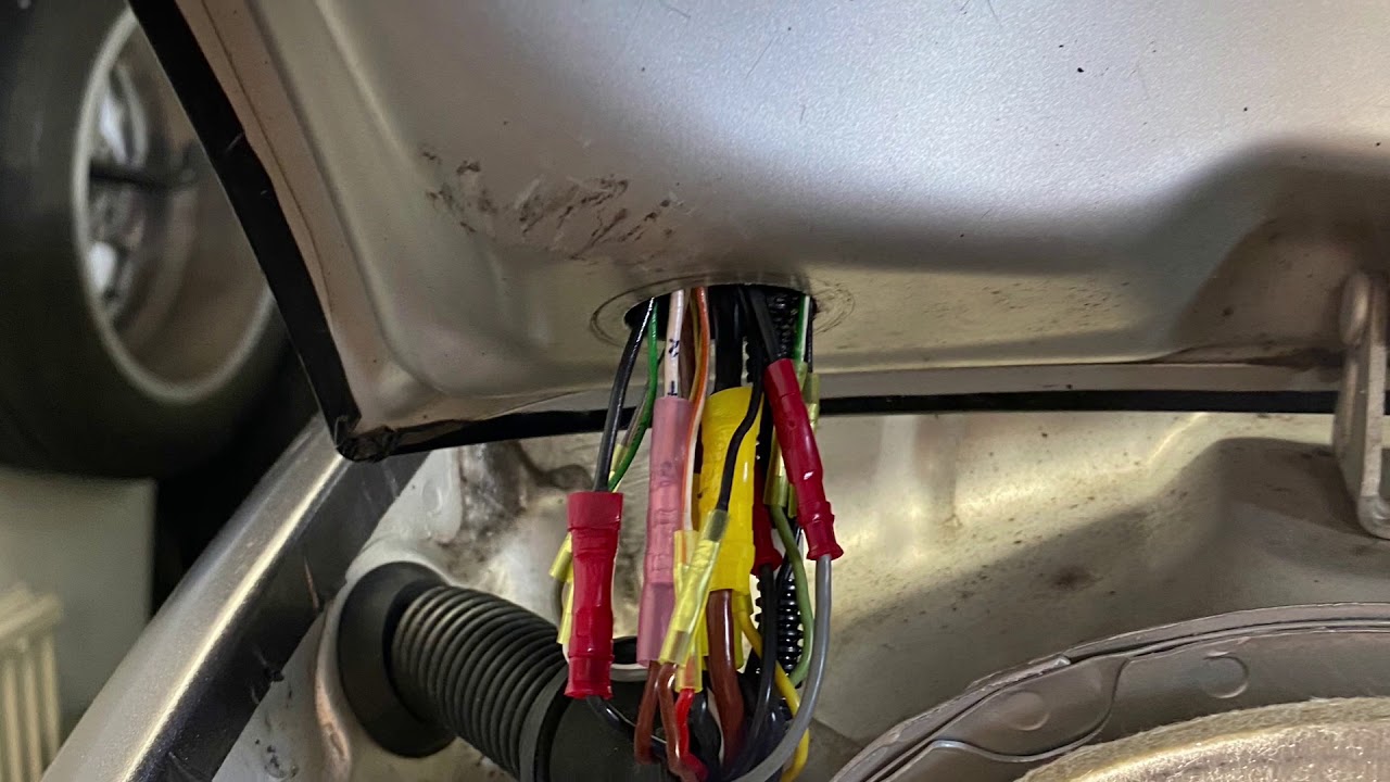 DIY Fiat 500 back door electrics repair with repair kit