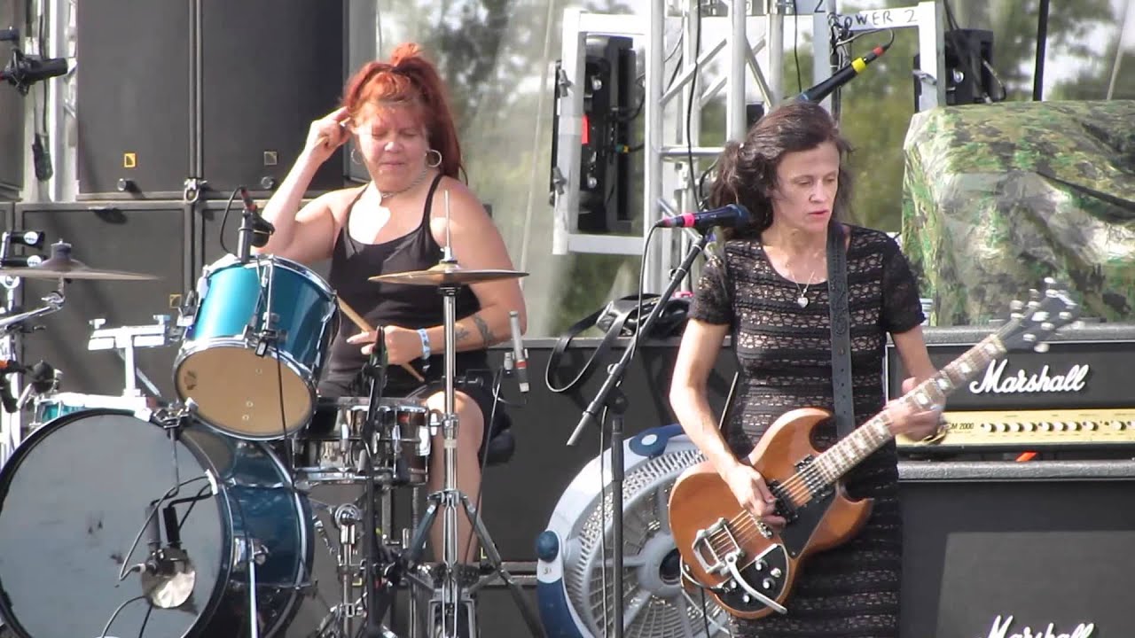 Babes In Toyland: Vomit Heart / Sweet 69, live @ Riot Fest Toronto, Sept 20,, 2015