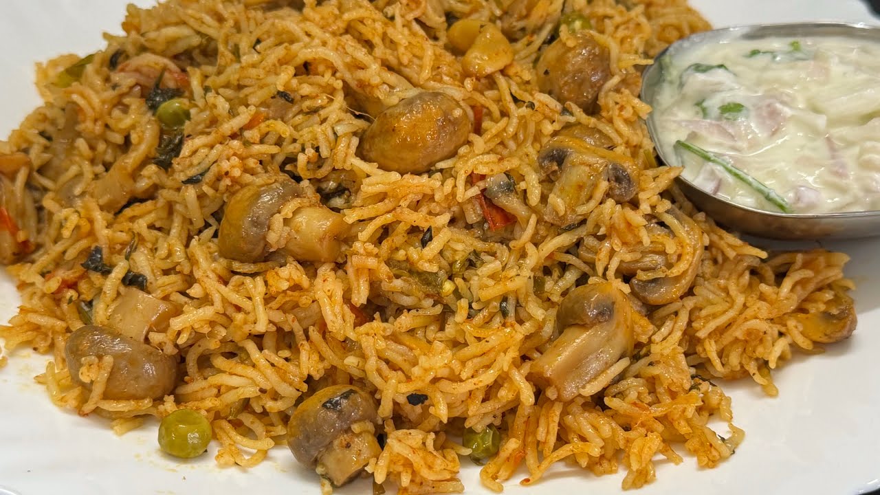 காளான் பிரியாணி இப்படி அசத்தலா செய்ங்க/mushroom Biriyani in cooker/mushroom Biriyani recipe in Tamil