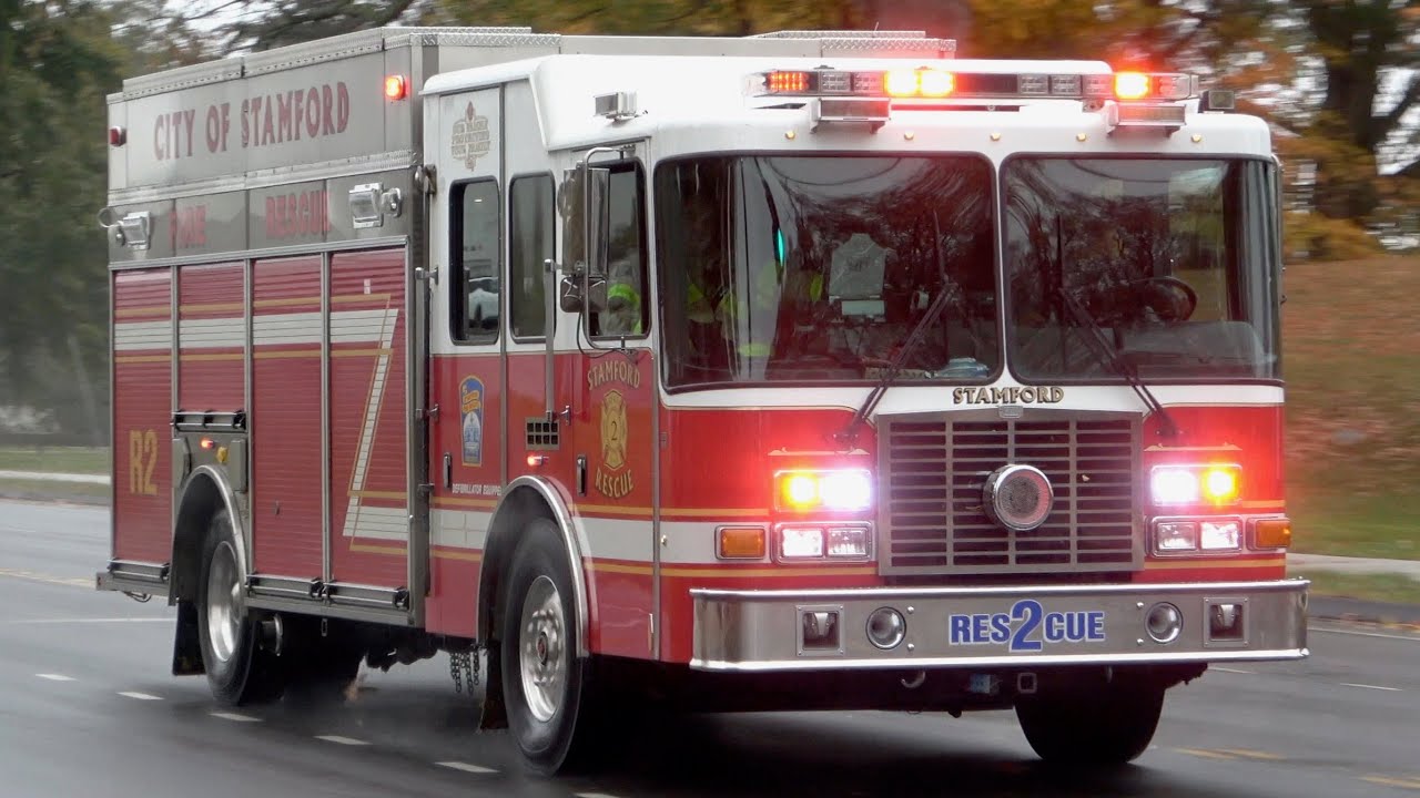 Stamford FD Rescue 1 Responding