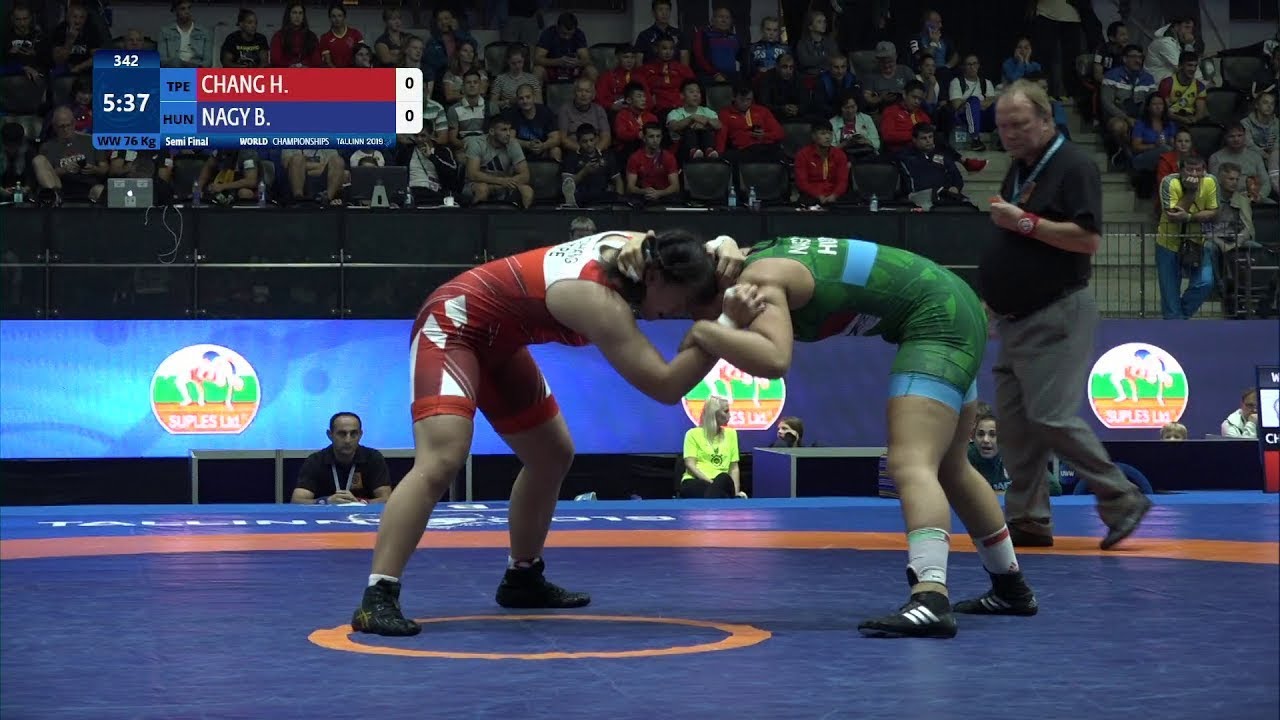 1/2 WW - 76 kg: H. CHANG (TPE) v. B. NAGY (HUN)