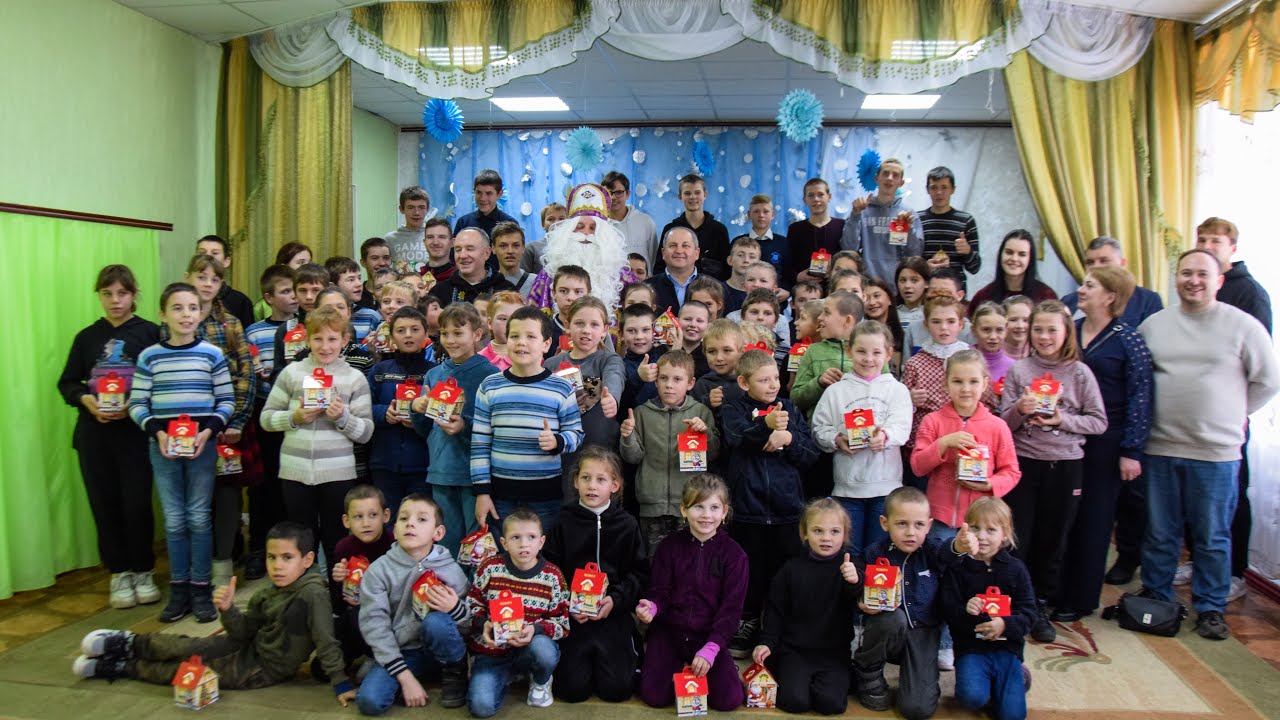 Студмістечко: благодійна акція «Подаруй дитині тепло Різдва»