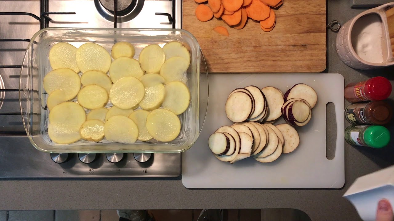 Milhojas de berenjena, boniato, patata y huevo gratinado. DELICIOSA Y BARATA!! (HD)