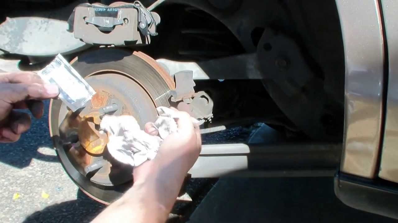 Ford Crown Victoria Rear Brake Pad Replacment Tutorial