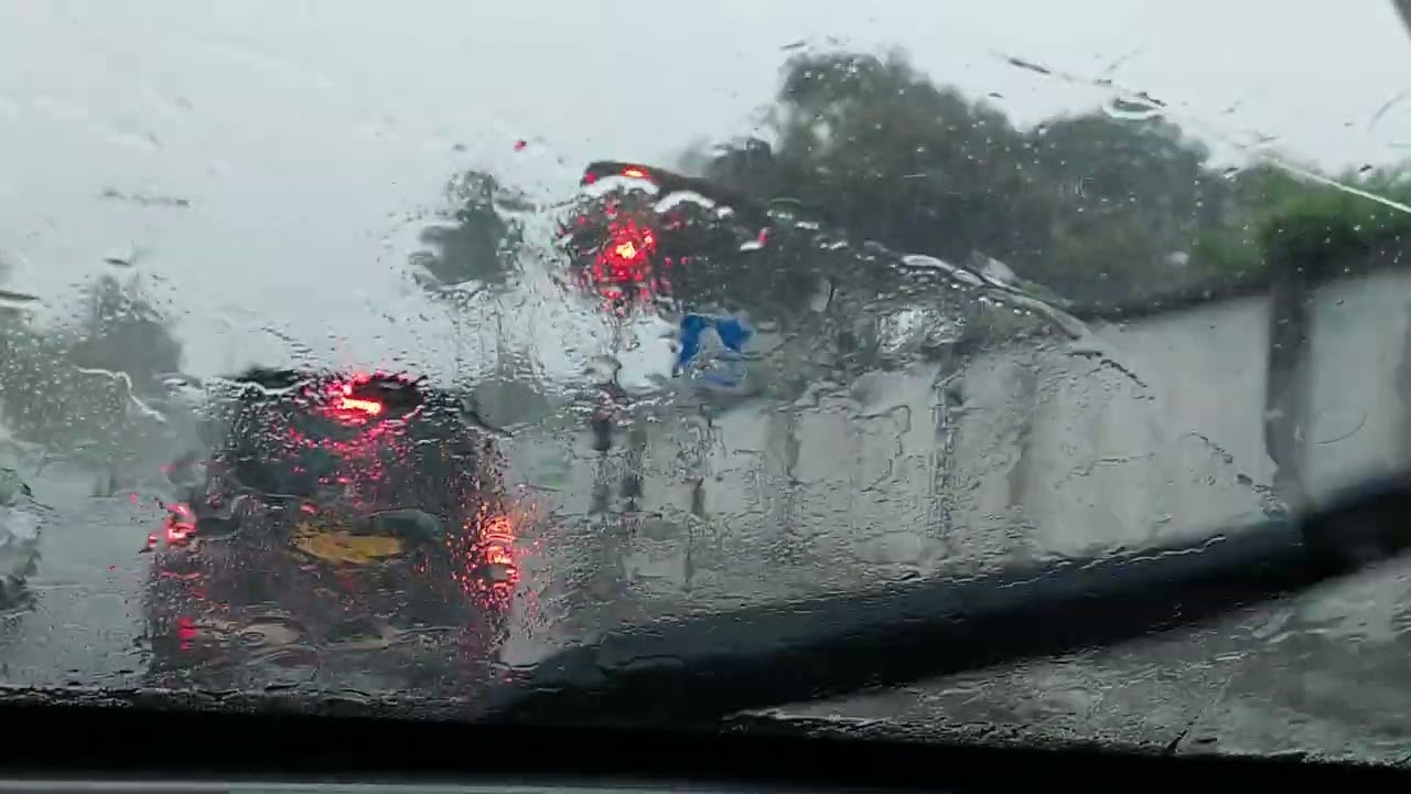 Conduite sous une forte pluie