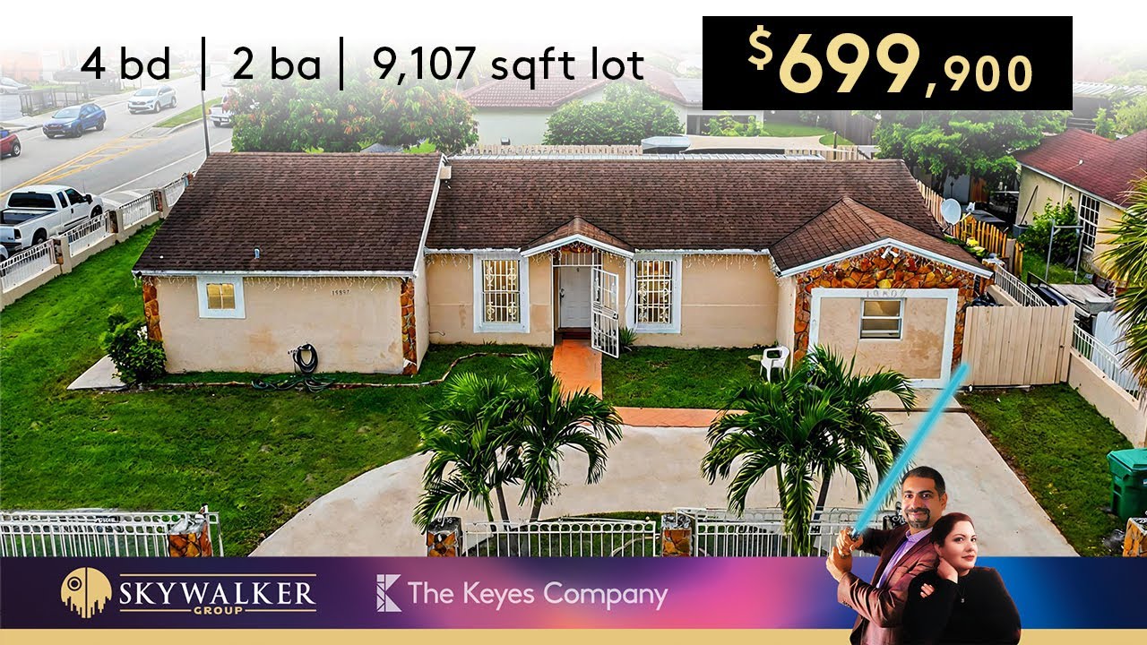 🏡 Stunning 4-Bedroom Home on Expansive Corner Lot in Hialeah, FL! 🌟
