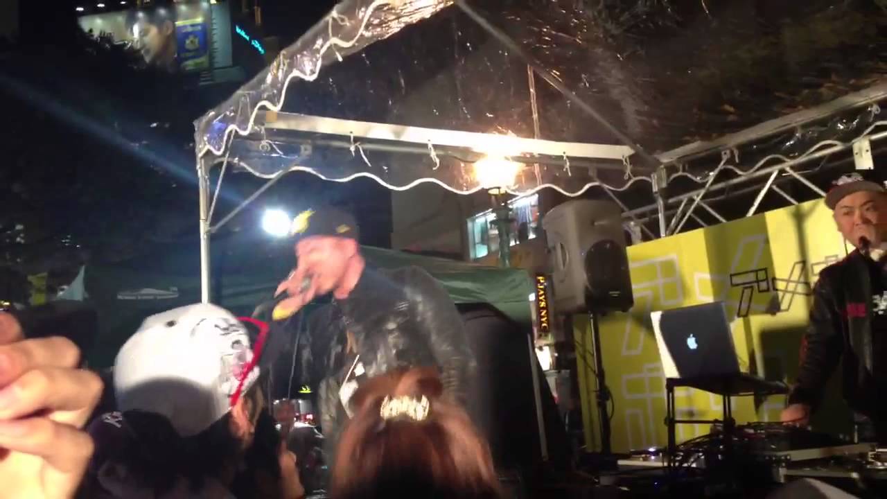 SHINGO☆西成 アメ村三角公園02