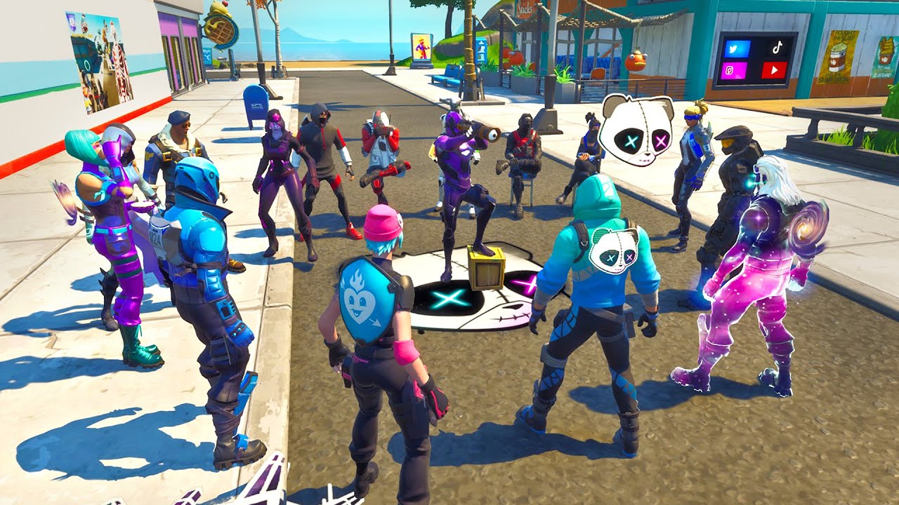 Все ЭКСКЛЮЗИВНЫЕ скины Fortnite в одной игре!
