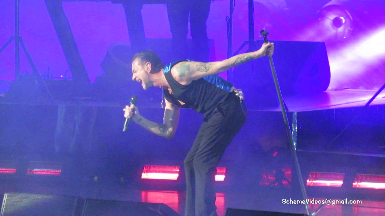 Depeche Mode - WALKING IN MY SHOES - Golden 1 Center, Sacramento - 5/24/18
