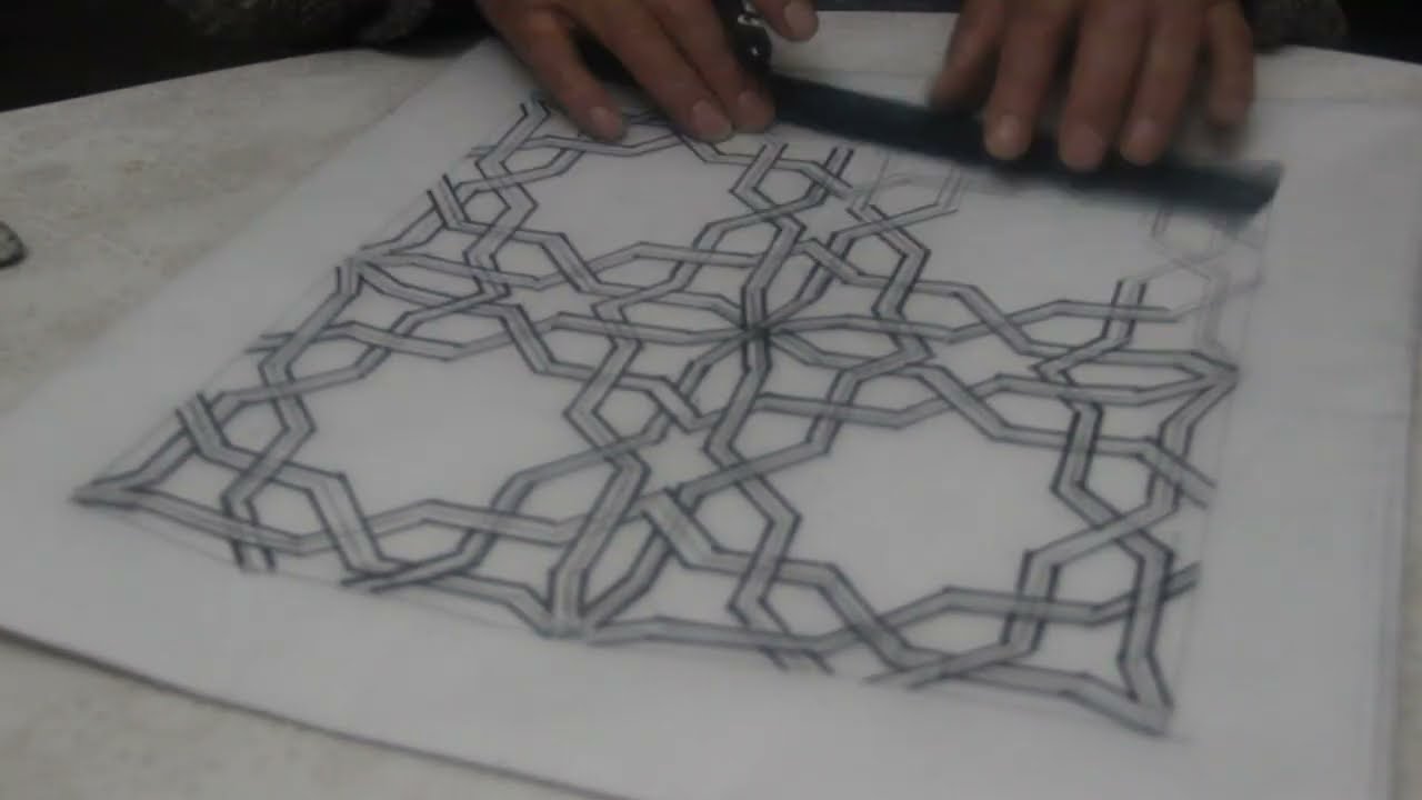 تعلم كيفية رسم رسمة من الثمانيات داخل مربع من فن التسطير و الزخرفة و الفن المغربي و الاسلامي
