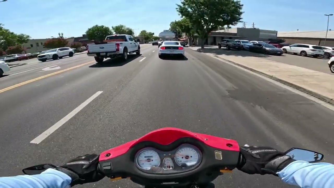 TAKING A AFTERNOON RIDE ON MY ICEBEAR HAWKEYE 150CC SCOOTER