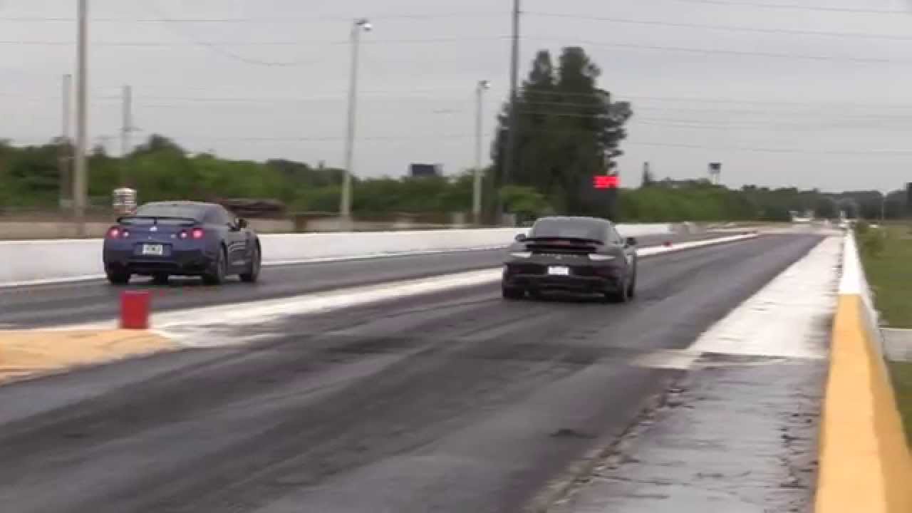Nissan GTR vs Porsche 911 Turbo S Drag Race!