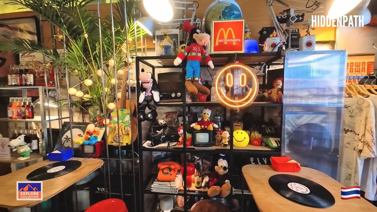 🇹🇭A Room Full of Memories | Vintage Space in Bangkok 4K 🌝