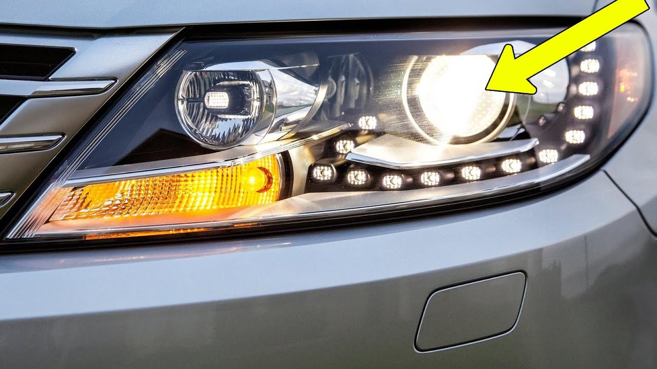 TUTORIAL: Cum schimbi / inlocuiesti Bec Xenon Faza Scurta & Faza Lunga Far la VW CC (2013-2018)