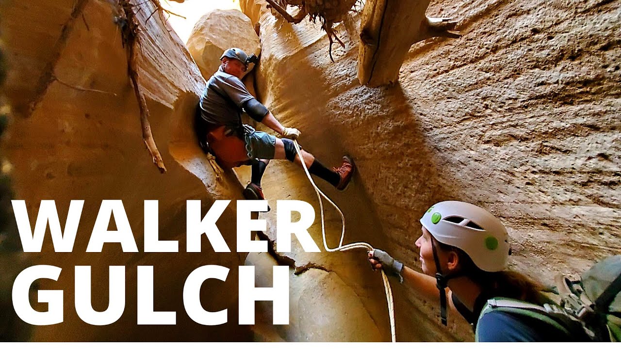 Canyoneering Walker Gulch, Zion, Utah
