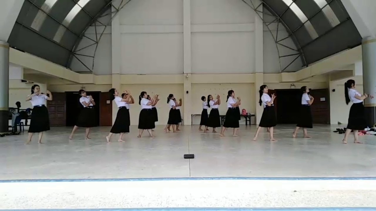 การแสดงชุดจินตลีลา-ใกล้รุ่ง-เพลงพระราชนิพนธ์