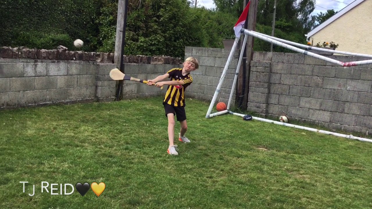 How Different Hurlers Take Frees...