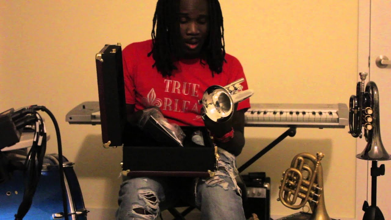 Shamarr Allen unboxing Carol Brass Dizzy Upturn Pocket Trumpet
