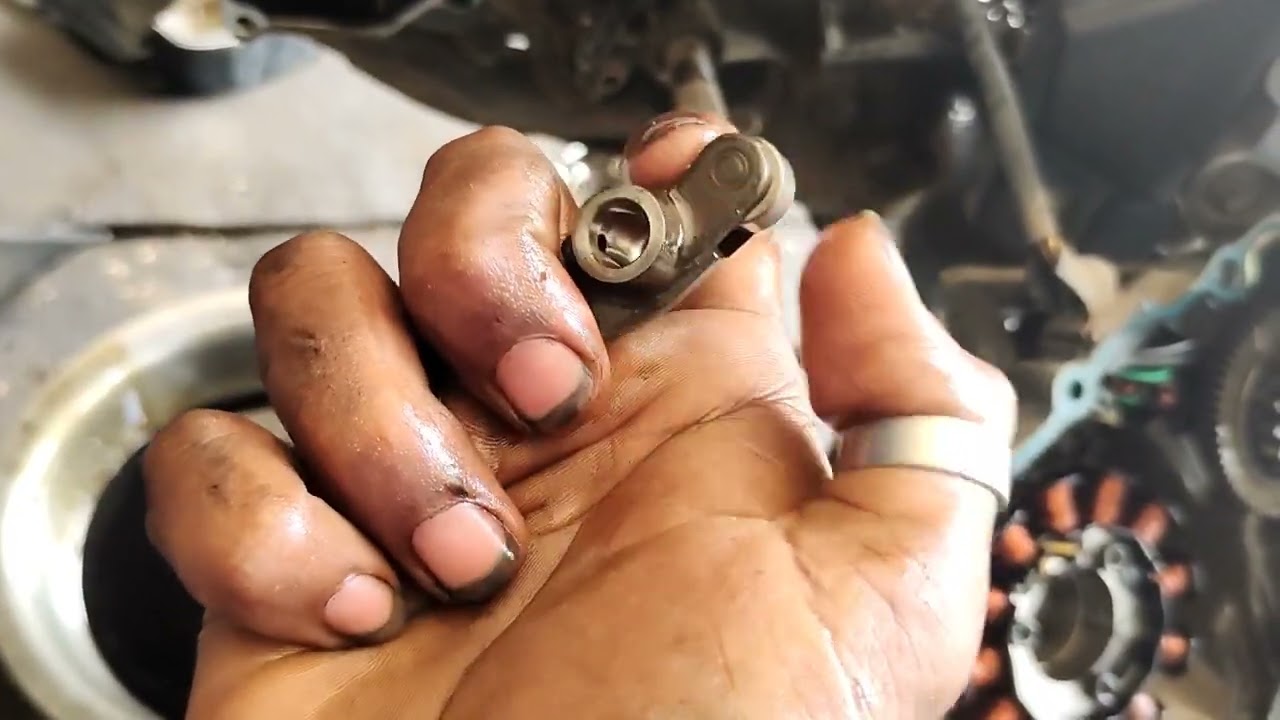 Gixxer Sf engine noise/Gixxer camsoft ro arm change தமிழில்/Suzuki engine noise