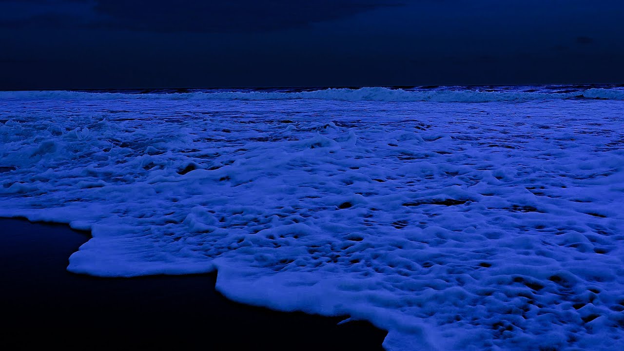 Deep Sleeping 10 Hours – Soft Ocean Waves in the Dark for Insomnia, Relaxation and Deep Dreaming