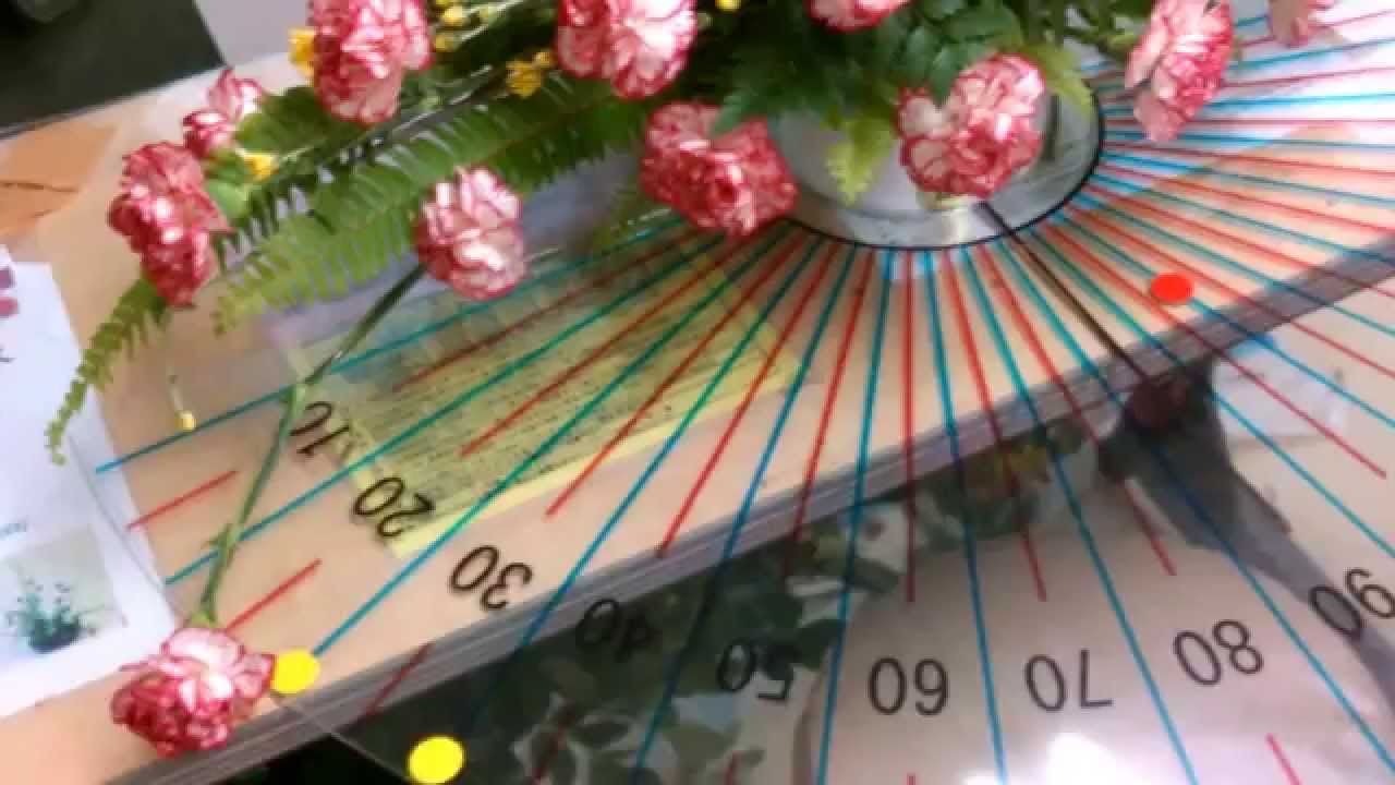 フラワー装飾技能士１級　卓上アレンジ。秘密兵器で角度も一発！