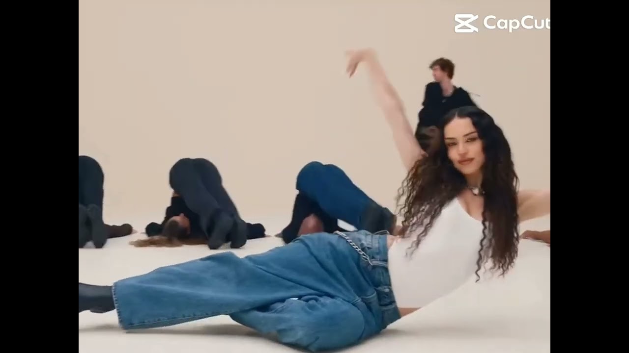 Our icons in their GAP Denim fits!@Katseye🥰💙