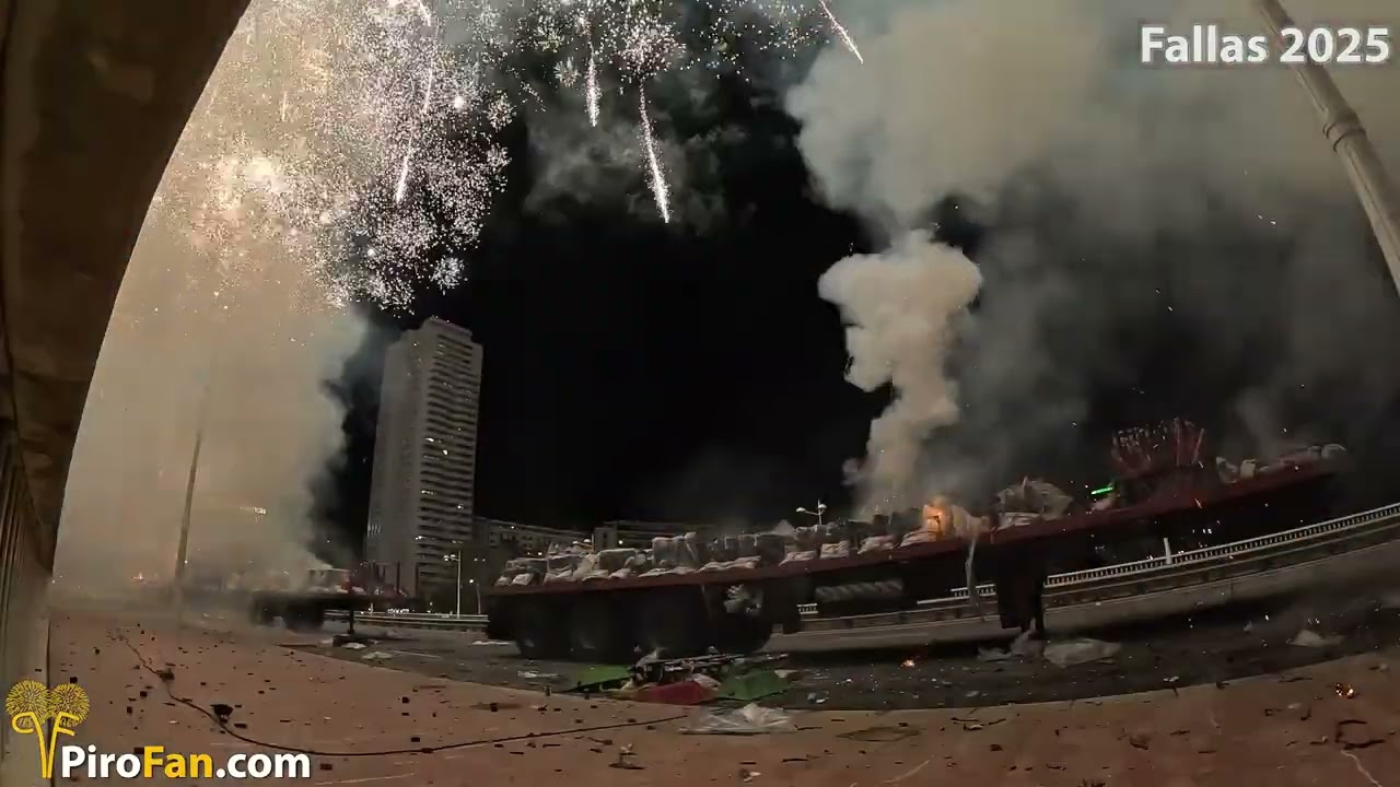 Pirotecnia Vulcano - Zona de Disparo - Castillo Fallas 2025