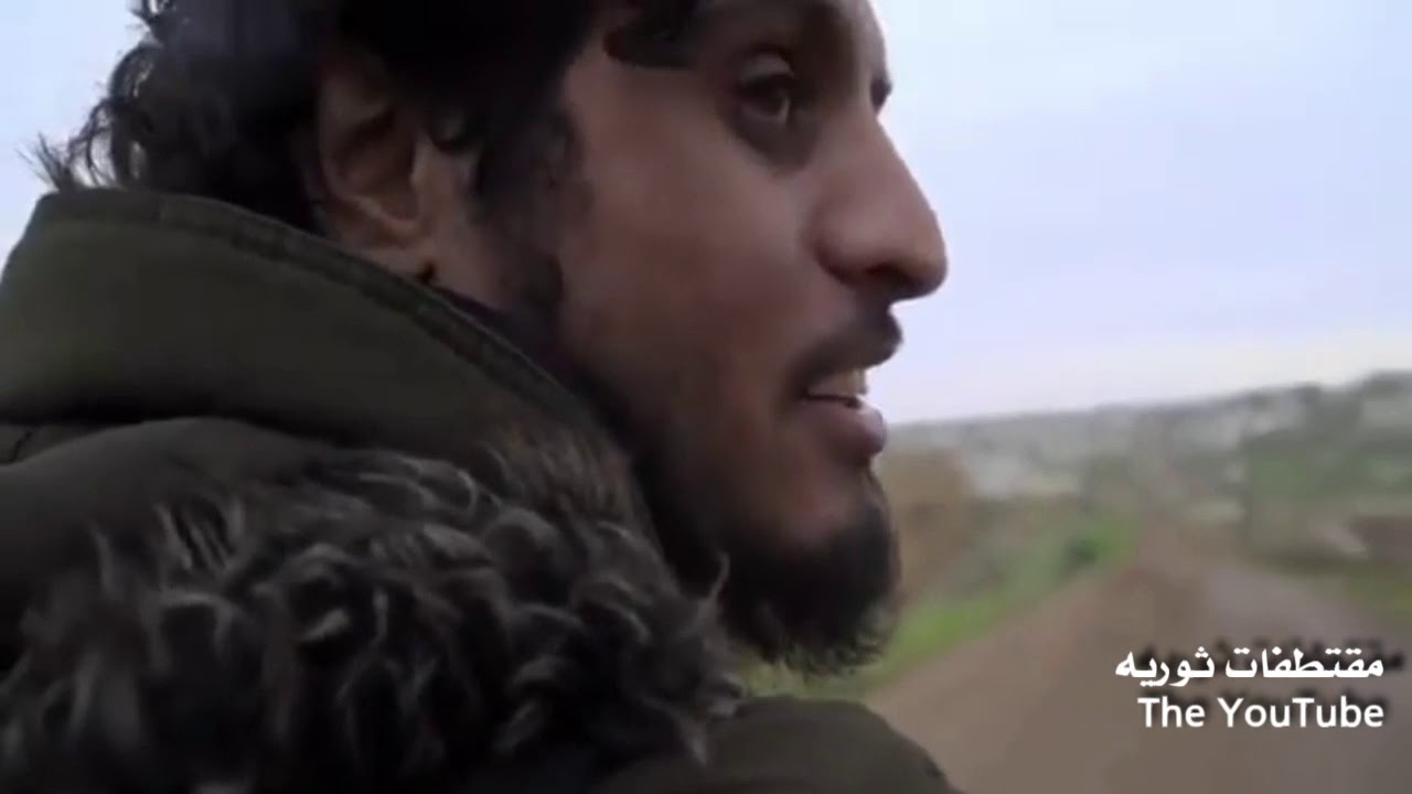 المقطع كامل الشهيد عبدالباسط الساروت على طريق مدينه اللطامنه