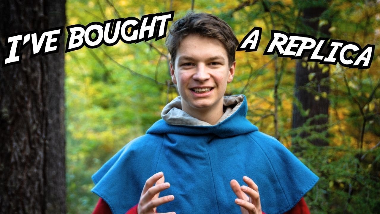 Why did people wear medieval hoods?