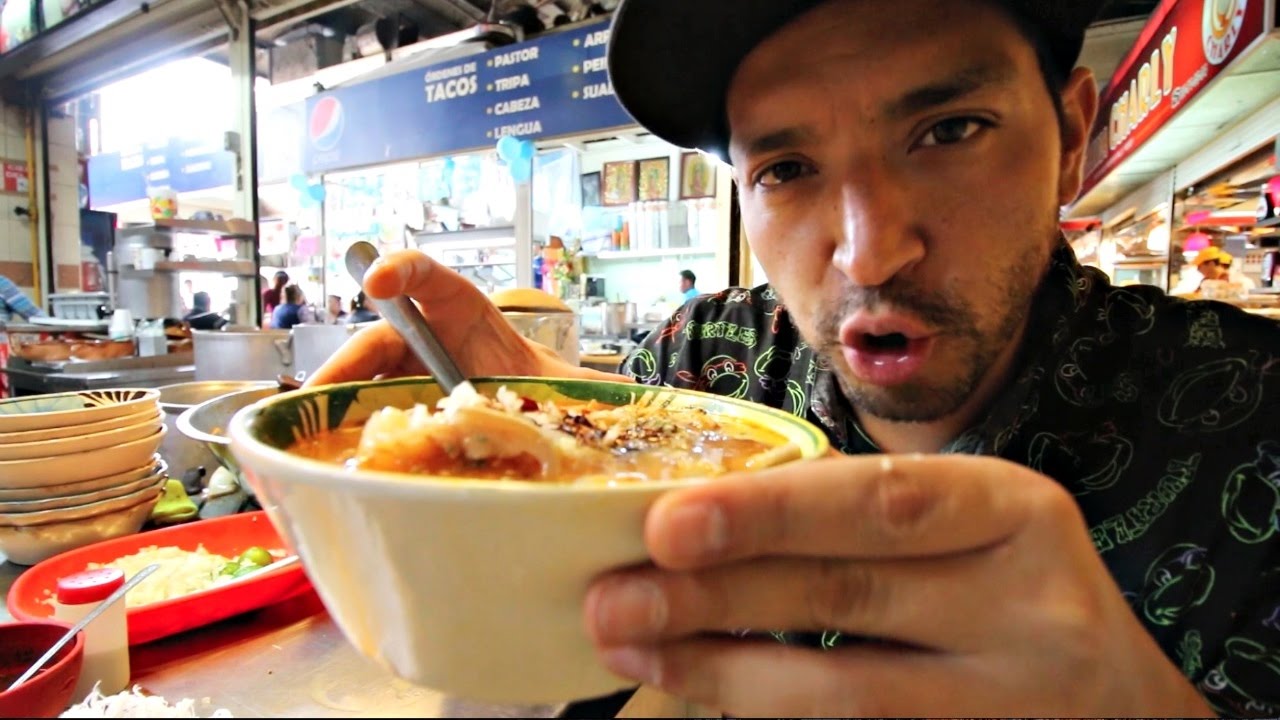 Menudo o Pancita con Doña Chela