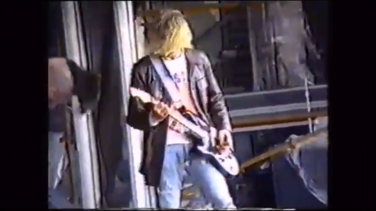 Nirvana - Smells Like Teen Spirit (Remixed) Live, Reading, UK 1991 August 23