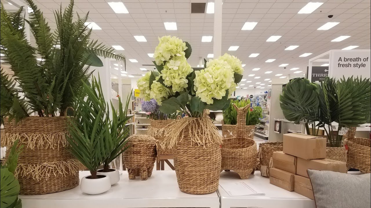 TARGET SHOP WITH ME//NEW DECOR 2019