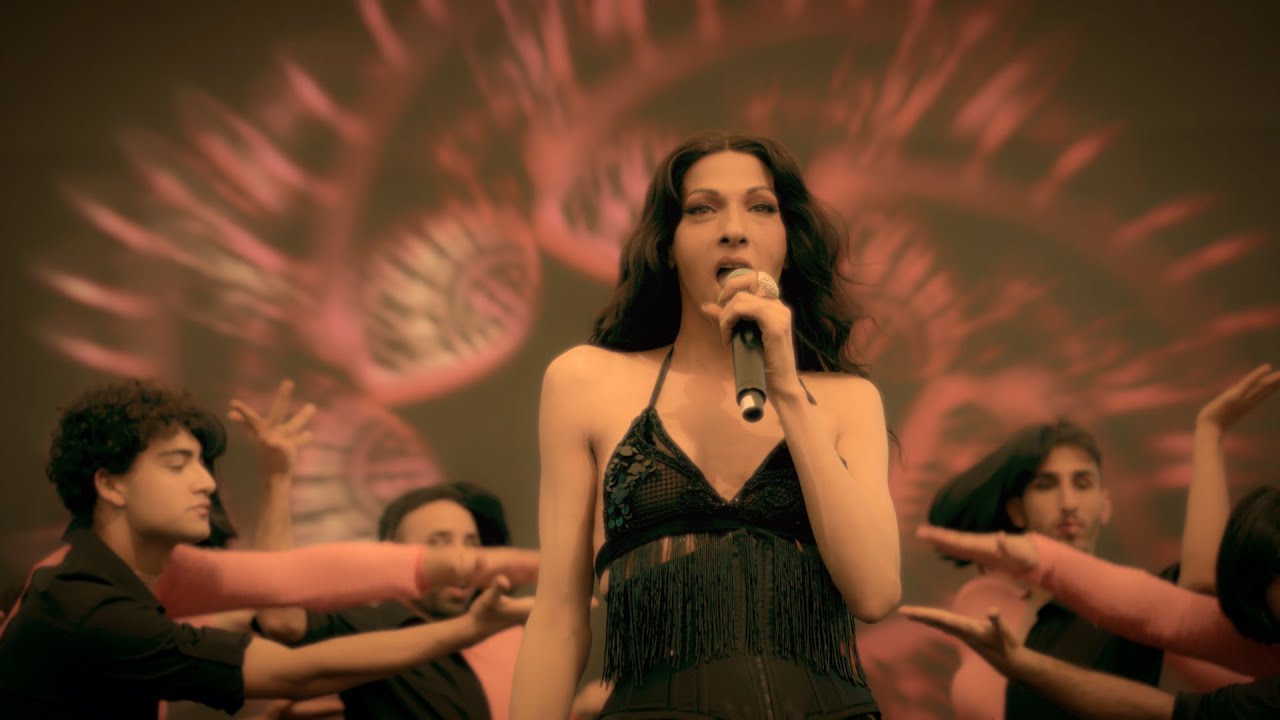 Dana International -  La Cucaracha // דנה אינטרנשיונל - לה קוקרצ'ה (מתוך 