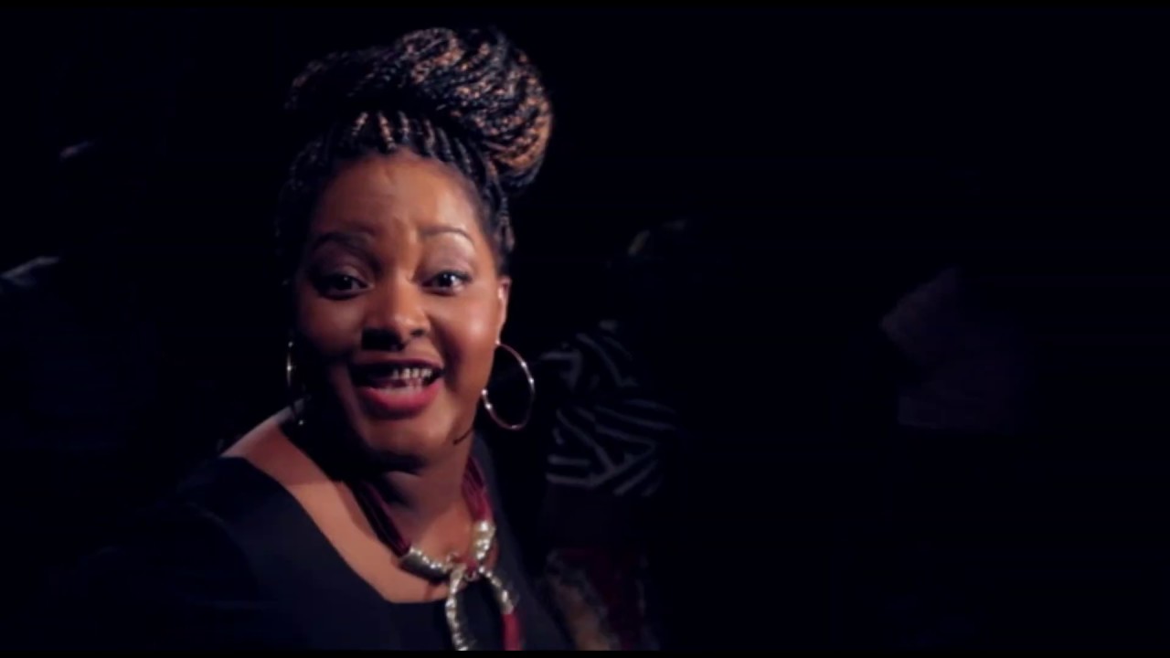 Angela Nyirenda- Foni na nkholoko (Official music video)