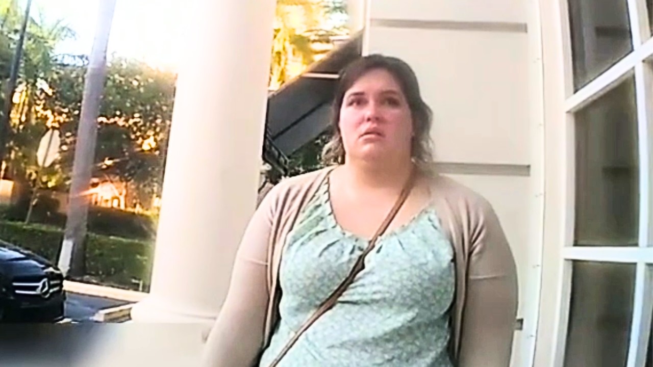 Bank Scammer Finally Gets What She Deserves