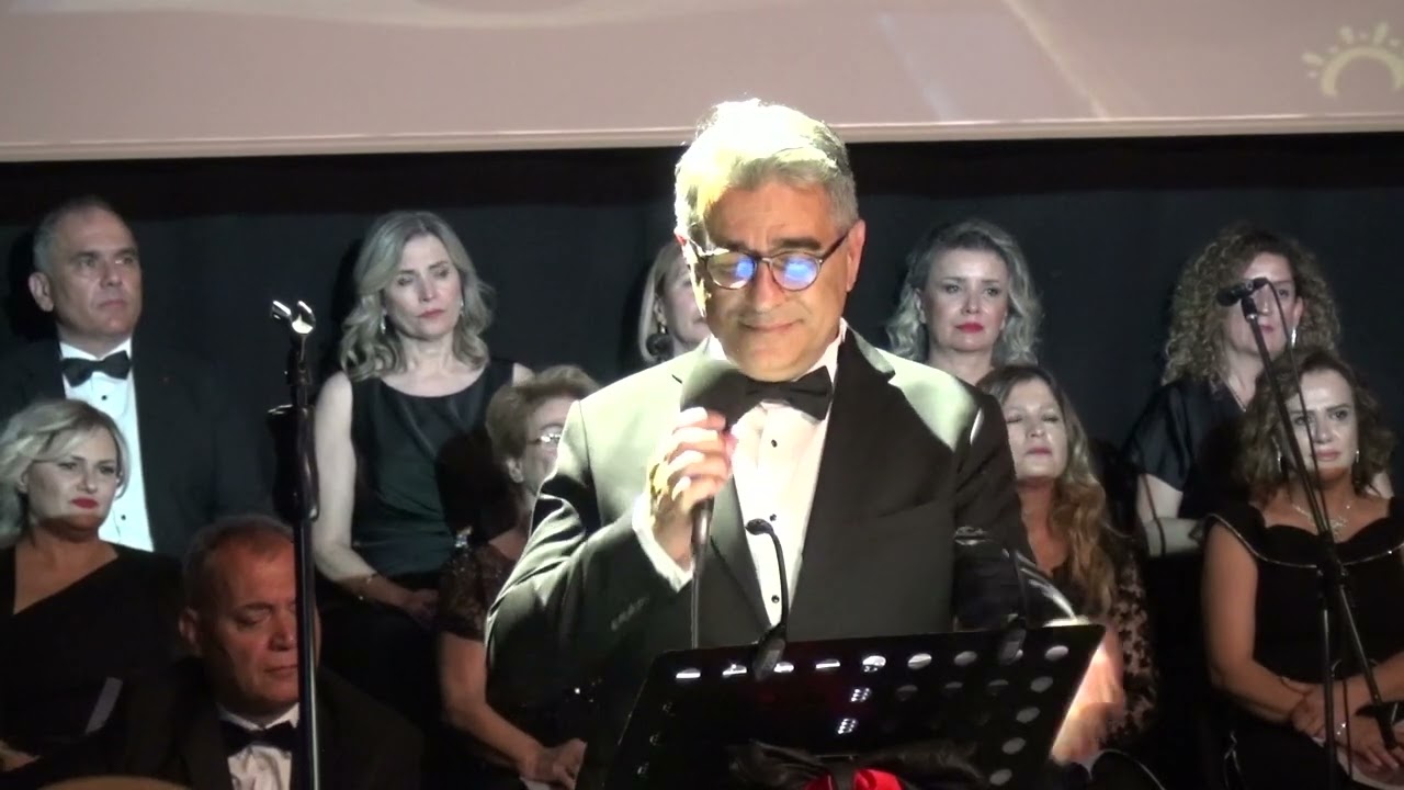 20 MELİH AĞAOĞLU ISTANBUL'DA, BOĞAZİÇİNDE