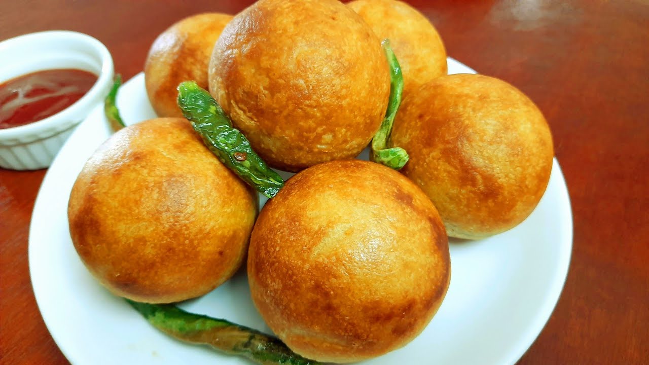 Missing Street Style Kachori?? Try this Oil free Khasta Kachori | Non fried Kachori |Tea time snacks