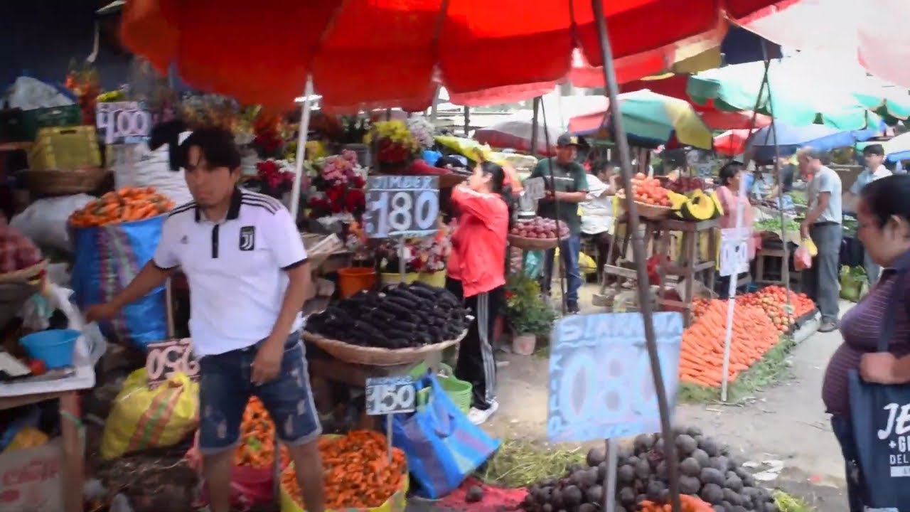 ASOMBROSO ANTIGUO MERCADO HERMELINDA - TRUJILLO - PERÚ