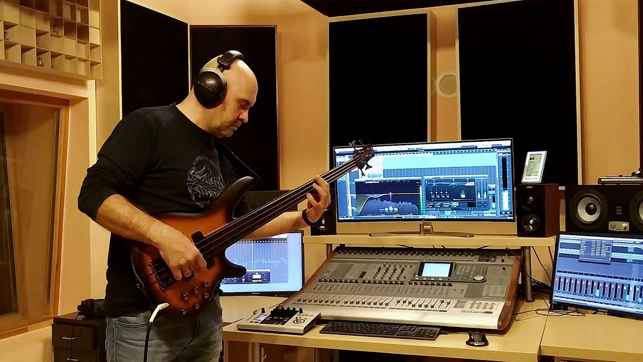 Ibanez Fretless Bass - Jacek Gabryelczyk - Passing