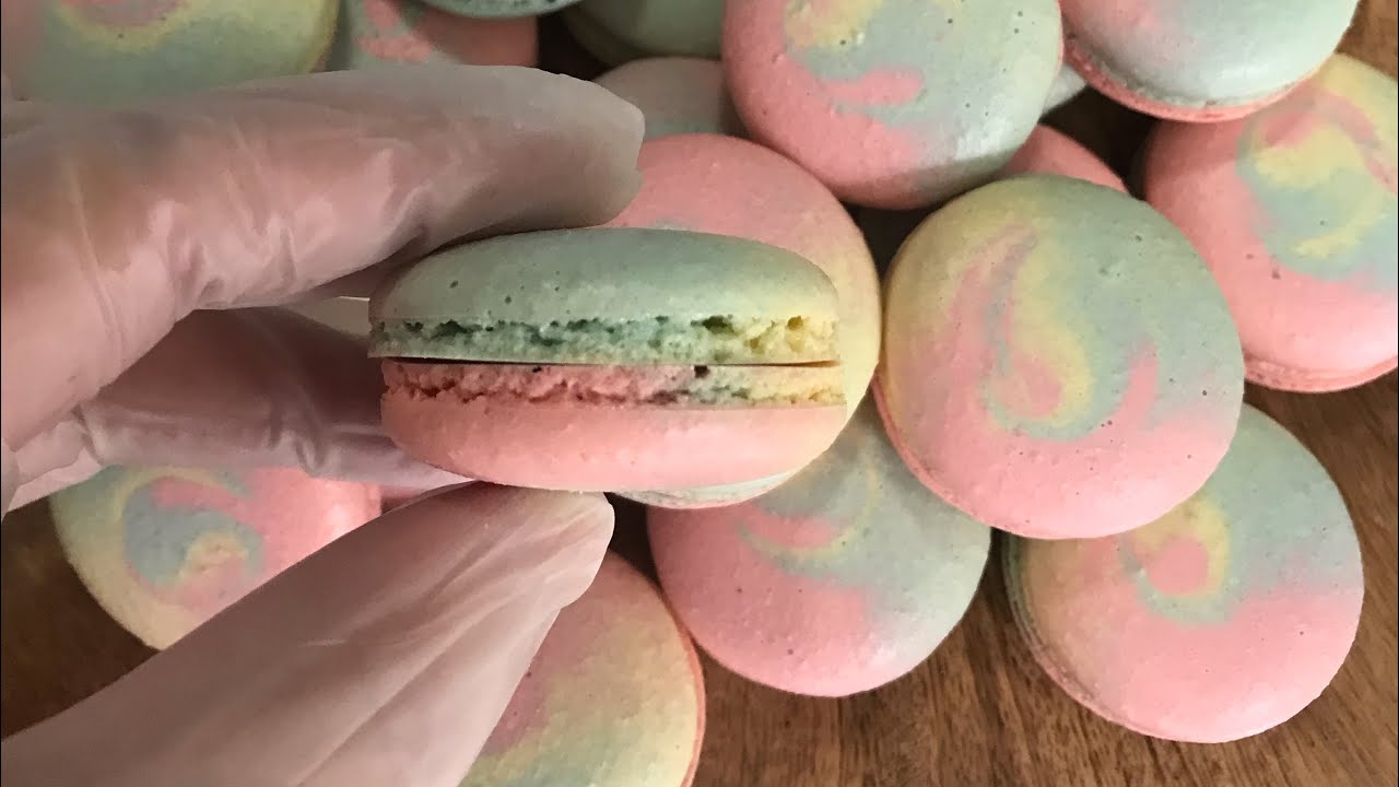 How to bake multicolour macaron easy way