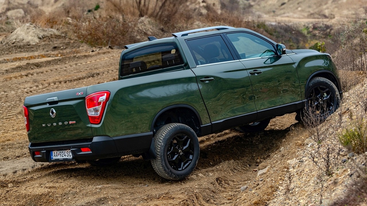 TEST SSANGYONG MUSSO Grand 4x4 - rana konkurencii