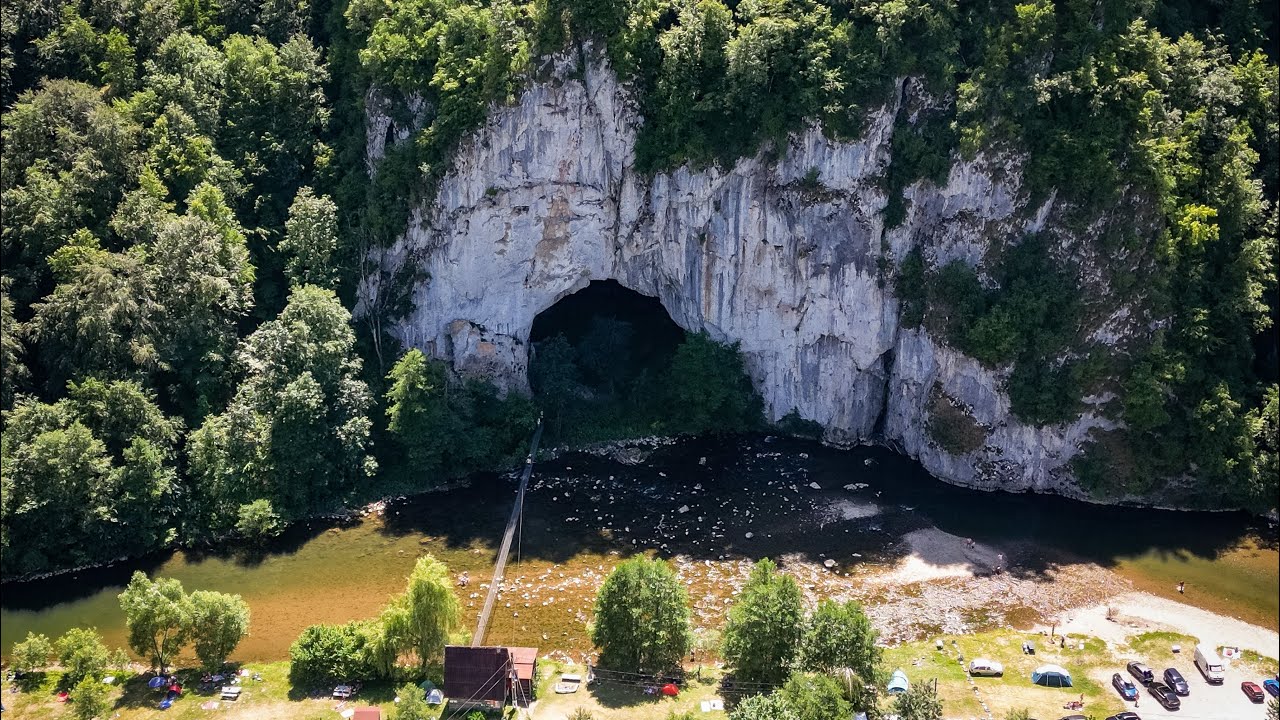 Peștera Unguru Mare din Șuncuiuș. DJI Mini 3 Pro