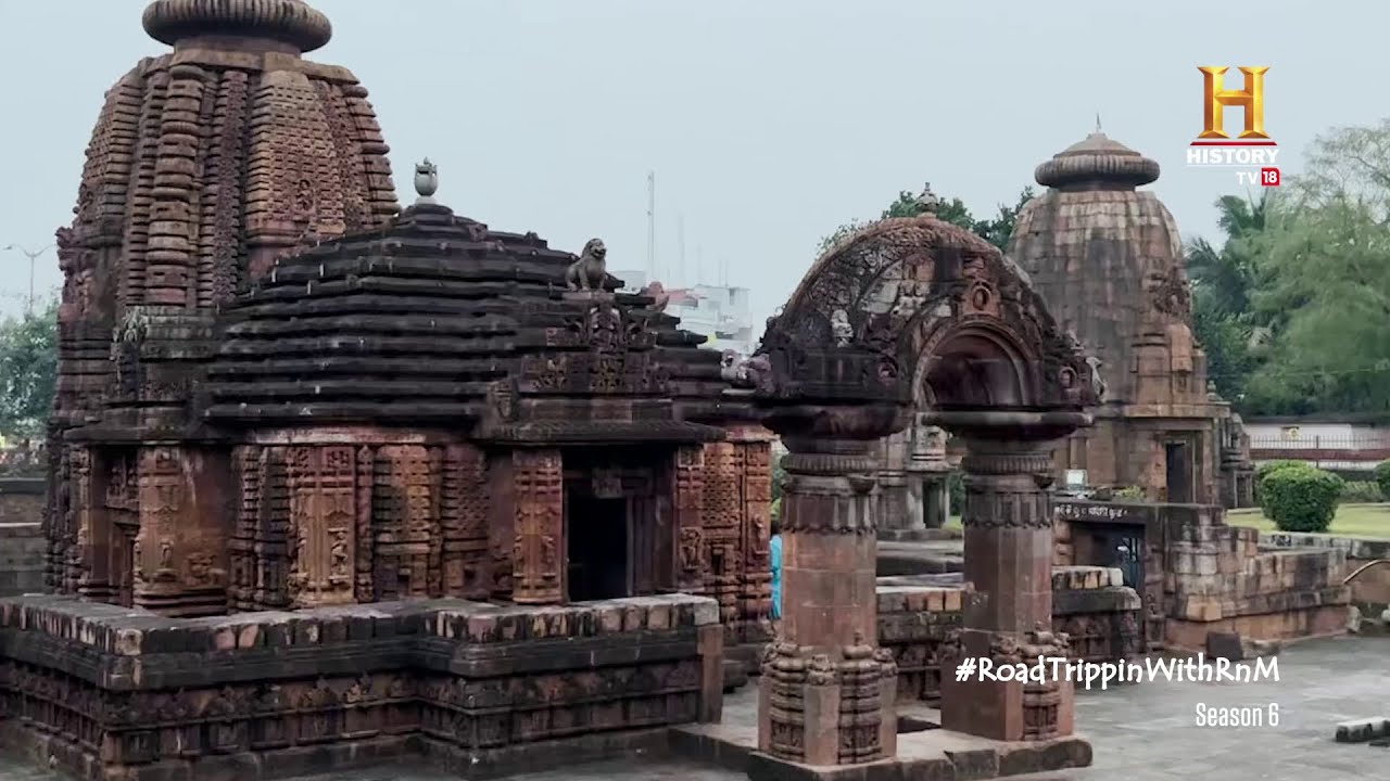 300 Temples at one place! | #RoadTrippinwithRnM S6 | D12V06