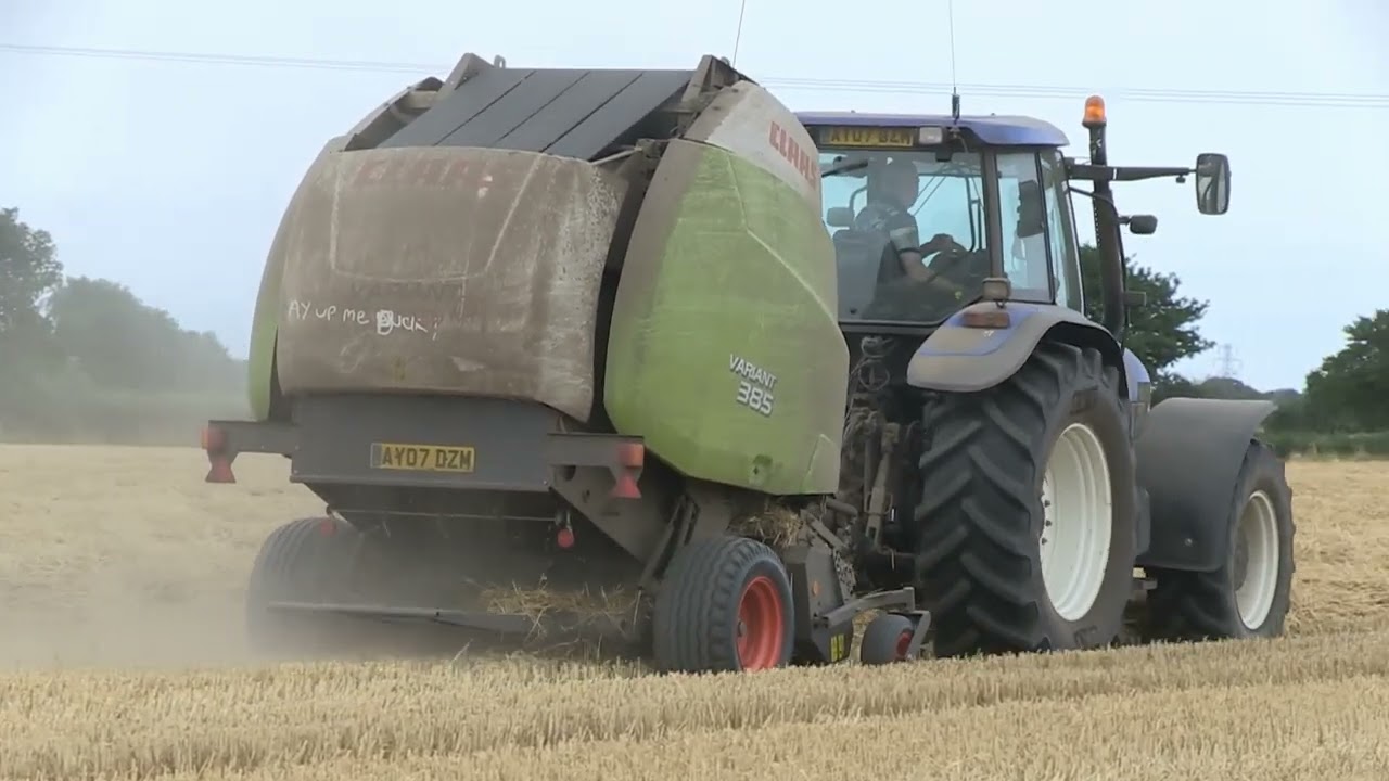NEW HOLLAND TM155 AND CLAAS VARIANT 385 ROUND BALER