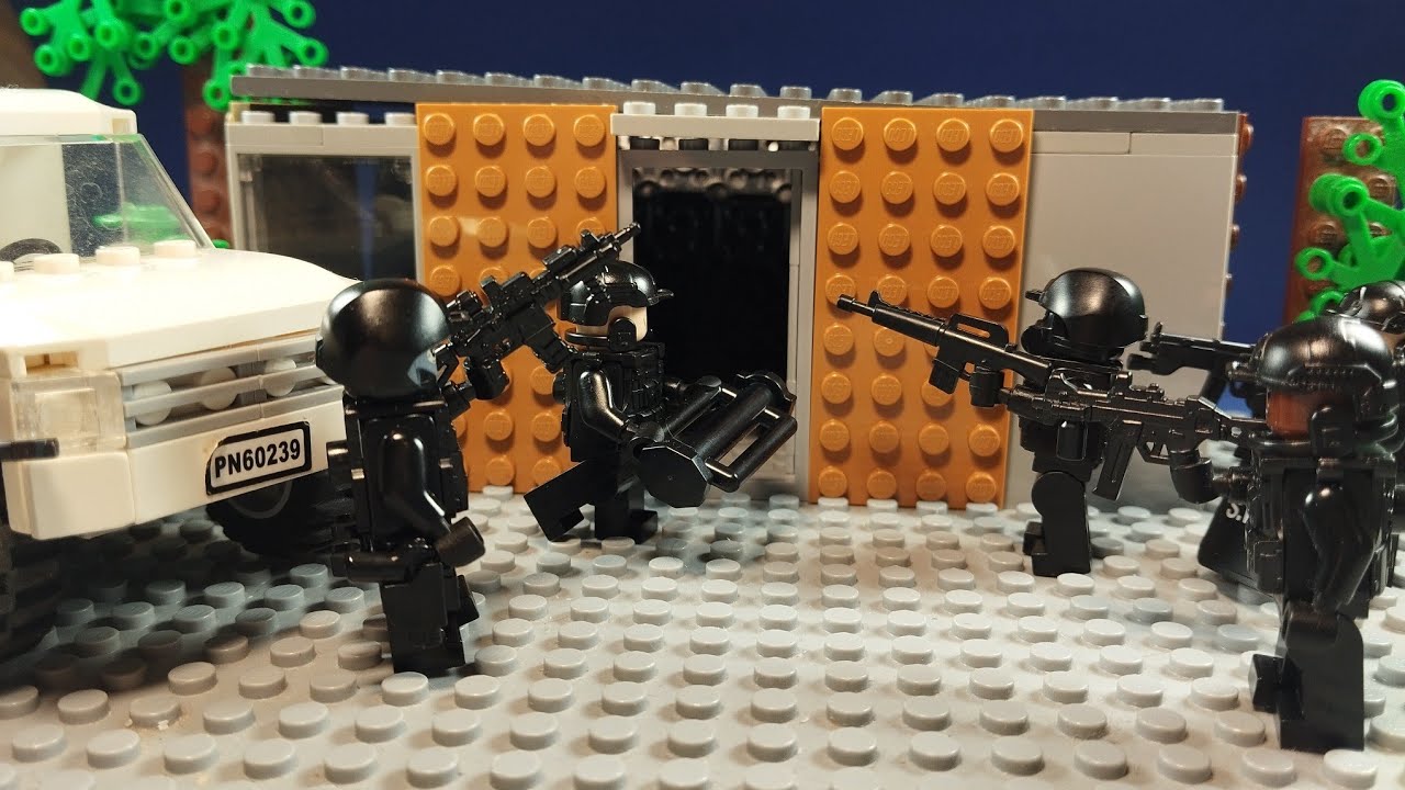 SWAT: Hostage crisis (Lego stop motion)