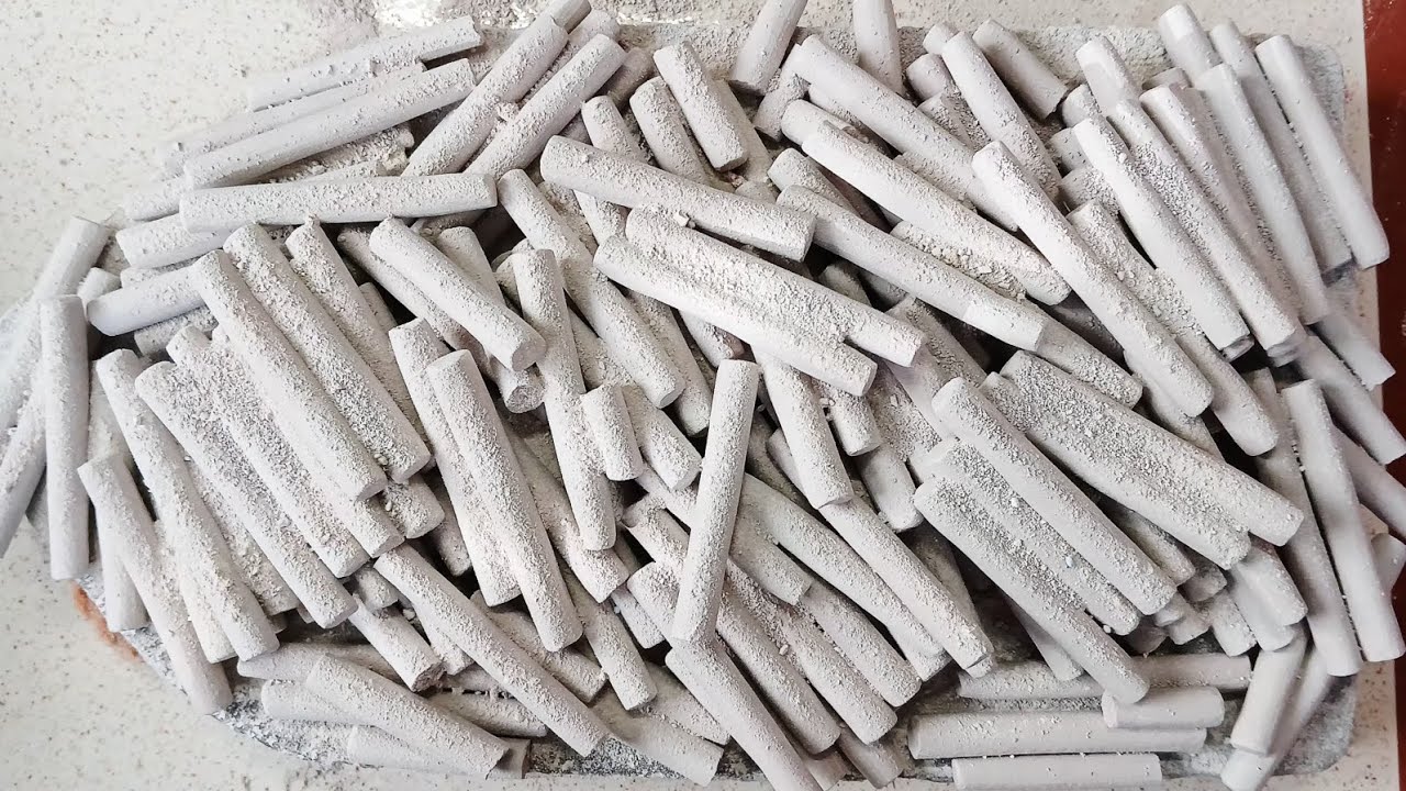 Chalk crushing long asmr satisfying video 🤤🤤#satisfying #chalk#clay #chalkcrushing #viralvideo 