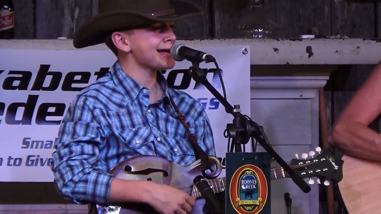 Blueridge Mountain Girl, Boones Creek Opry