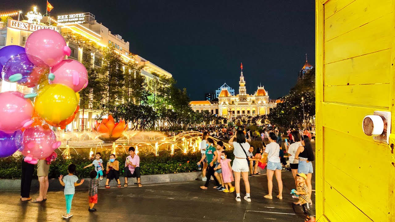 【4K Stroll】Nguyen Hue Street - Ho Chi Minh - Vietnam / Joyful Evening on Popular Boulevard