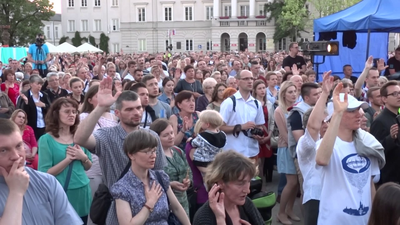 V Uwielbienie w centrum Kielc. Zarażę Cię Bogiem na Rynku 11.06.2017